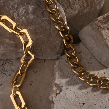 Care sunt condițiile unui contract de amanet pentru metale prețioase?