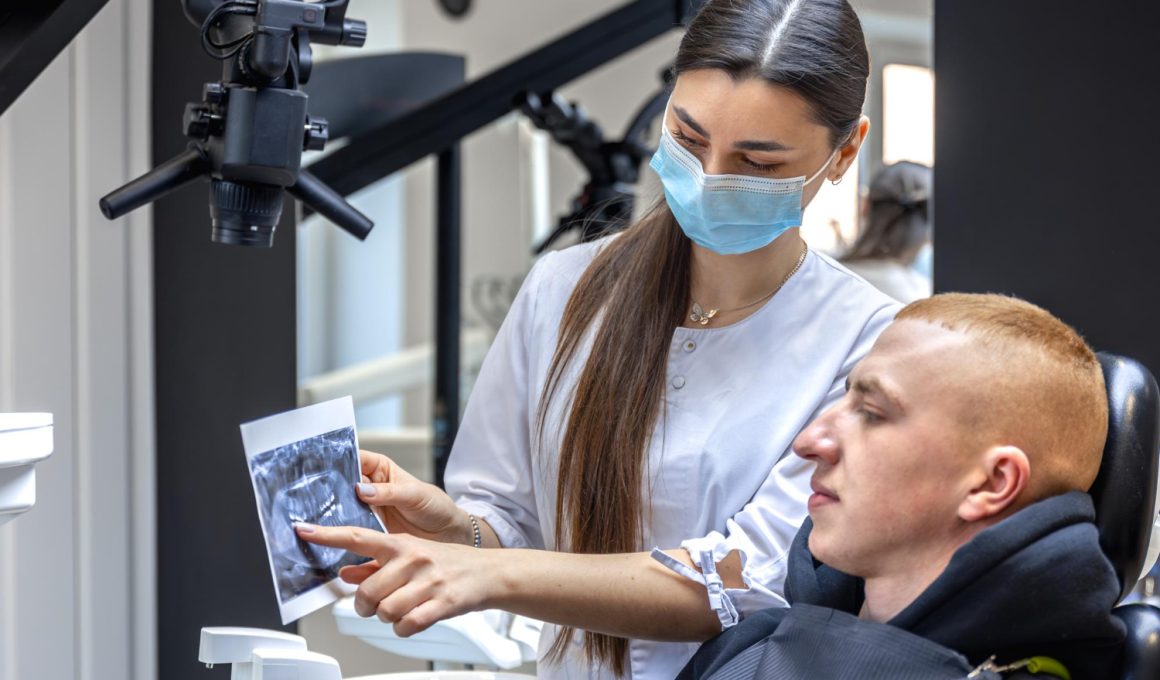 Ce servicii oferă 3DentaSoft tehnicienilor dentari