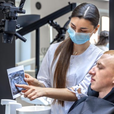 Ce servicii oferă 3DentaSoft tehnicienilor dentari